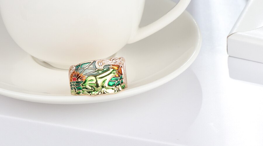 Kinel Hot Animal Jewelry Frog Rings Fashion Green Enamel Wide Ring For Woman Party Crystal Gold Color Vintage Jewelry 2019 New Kinel Hot Animal Jewelry Frog Rings Fashion Green Enamel Wide Ring For Woman Party Crystal Gold Color Vintage Jewelry 2019 New