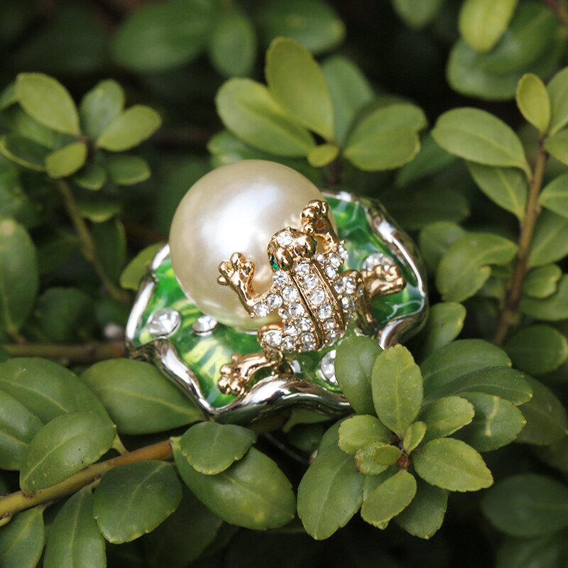 Kinel Hot Animal Jewelry Frog Rings Fashion Green Enamel Wide Ring For Woman Party Crystal Gold Color Vintage Jewelry 2019 New Kinel Hot Animal Jewelry Frog Rings Fashion Green Enamel Wide Ring For Woman Party Crystal Gold Color Vintage Jewelry 2019 New