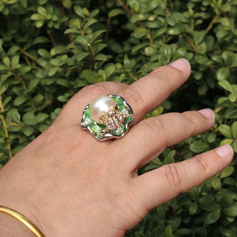 Kinel Hot Animal Jewelry Frog Rings Fashion Green Enamel Wide Ring For Woman Party Crystal Gold Color Vintage Jewelry 2019 New Kinel Hot Animal Jewelry Frog Rings Fashion Green Enamel Wide Ring For Woman Party Crystal Gold Color Vintage Jewelry 2019 New